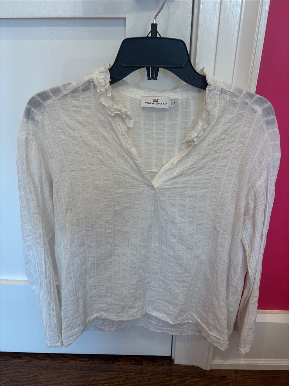 Vineyard Vines White Ruffle V-Neck Long Sleeve Blouse